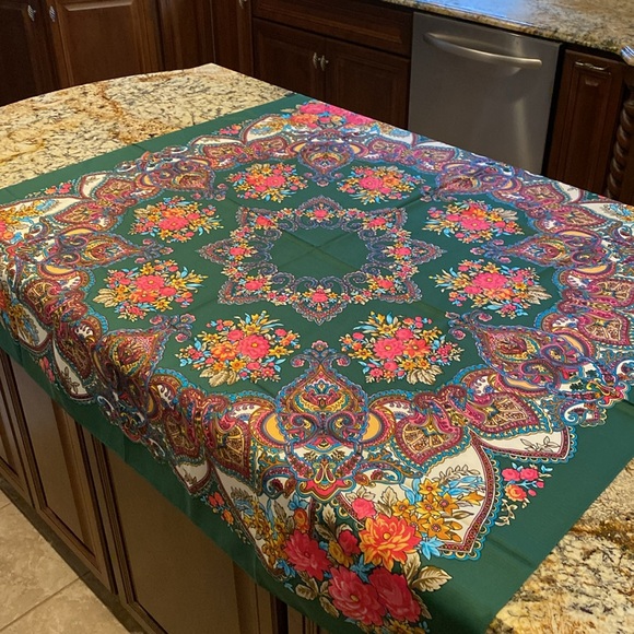 SILK Scarf - Picture 5 of 10